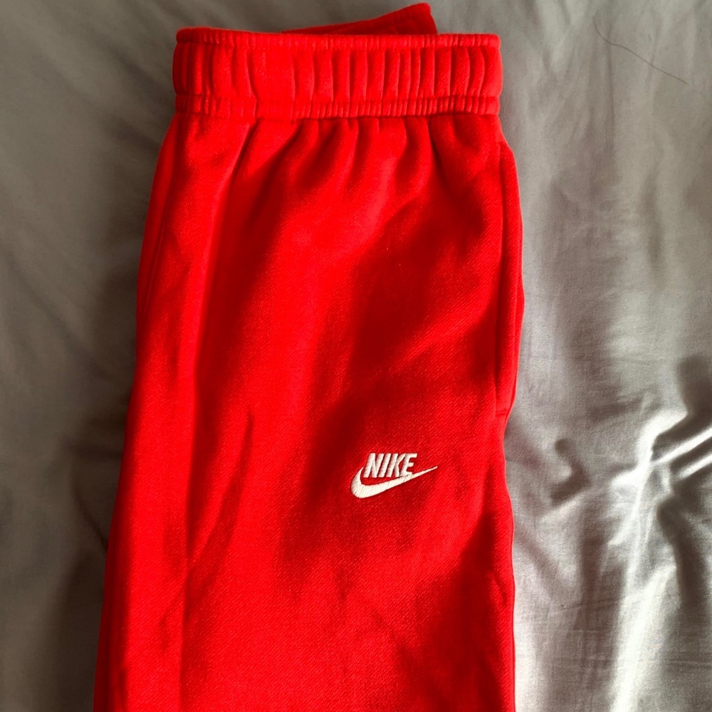 UNUSED Nike Sportswear Club Fleece